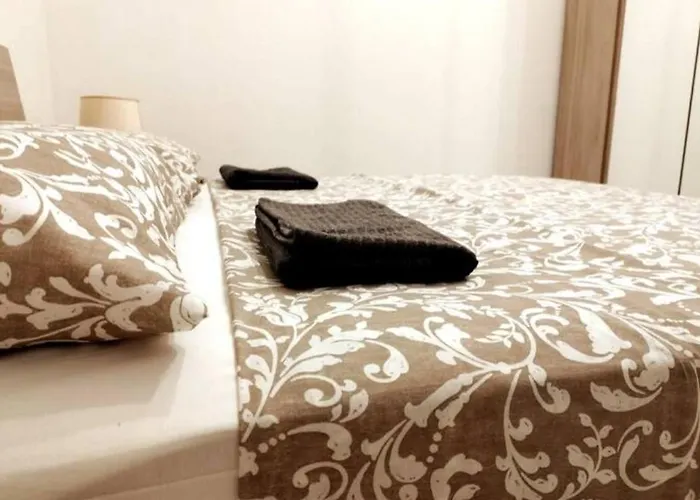 Ruga Giuffa Apartment *